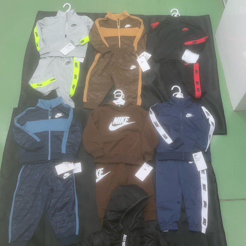 NWT Nike 3t boys
